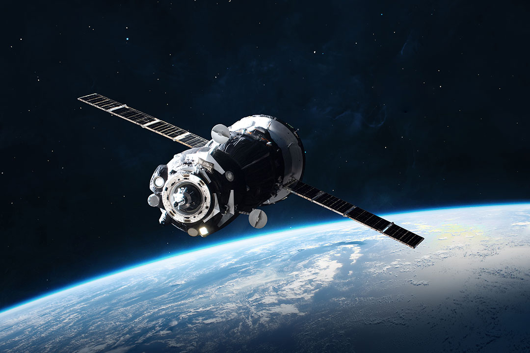 SATCOM-6x4